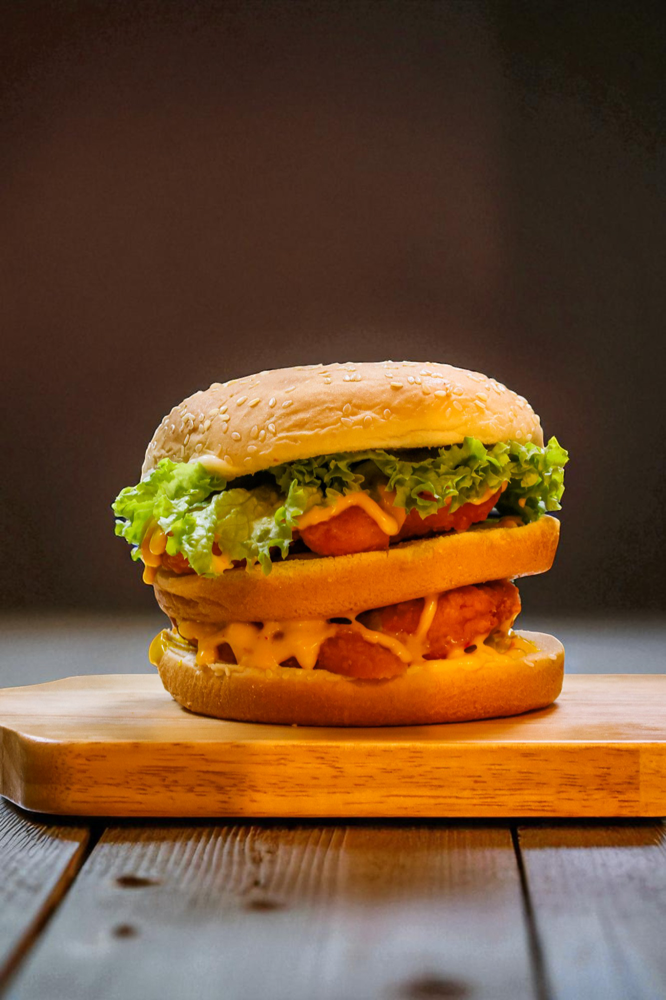 Dynamite Chicken Burger at Khafayef Restaurant Al Yasmeen Ajman | برجر دجاج ديناميت خفايف عجمان